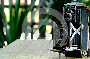 The old Twin Lens Reflex camera ÃÂ Zeca-FlexÃÂ on blurred back ground